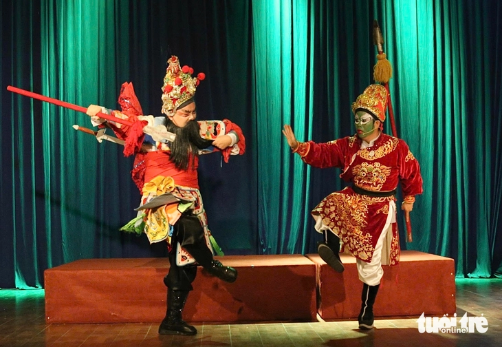 sân khấu - Ảnh 6.