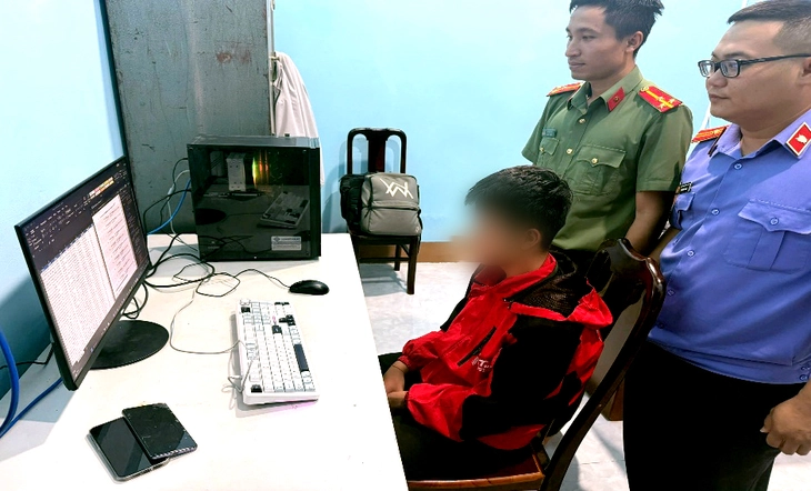 Nam sinh lớp 10 ‘hack’ hệ thống tiêm chủng quốc gia, bán 20 triệu dữ liệu cá nhân - Ảnh 2.
