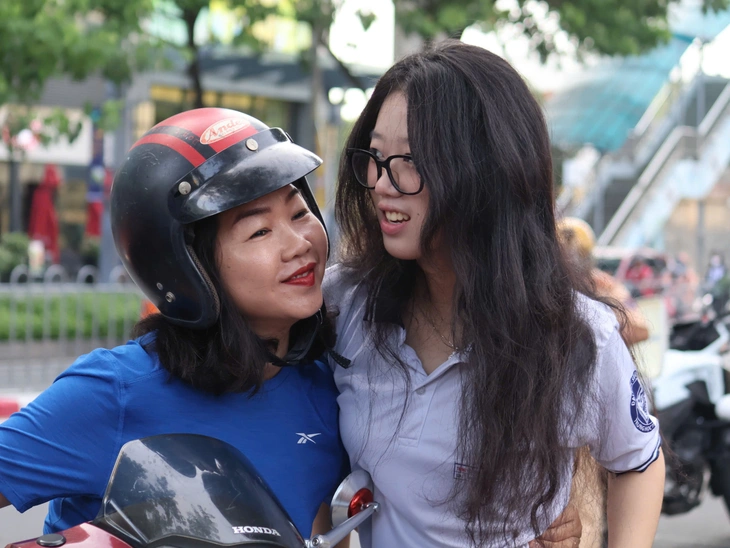 thi tốt nghiệp - Ảnh 2.