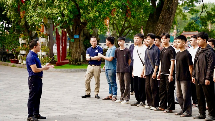 Trường đại học Điện lực đưa sinh viên vào doanh nghiệp thực tập từ năm 2 - Ảnh 3. điện lực - Ảnh 3.