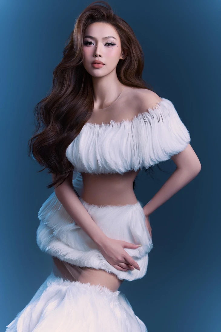 'Á hậu có nụ cười đẹp nhất' đại diện Việt Nam thi Miss Cosmo 2026 là ai? - Ảnh 4. Miss Cosmo - Ảnh 4.