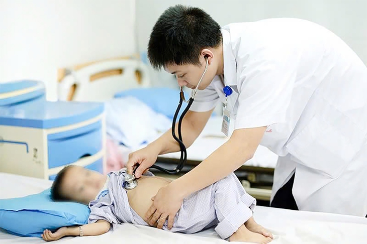 Day dứt vì người bệnh thiếu máu: Bác sĩ vừa điều trị, vừa bền bỉ hiến máu cứu người - Ảnh 1. Day dứt vì người bệnh thiếu máu: Bác sĩ vừa điều trị, vừa bền bỉ hiến máu cứu người - Ảnh 1.