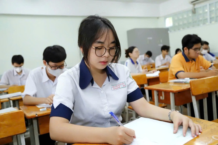 Thi tốt nghiệp THPT 2026: những lưu ý khi thi môn Toán chiều nay - Ảnh 1. Thi tốt nghiệp - Ảnh 1.