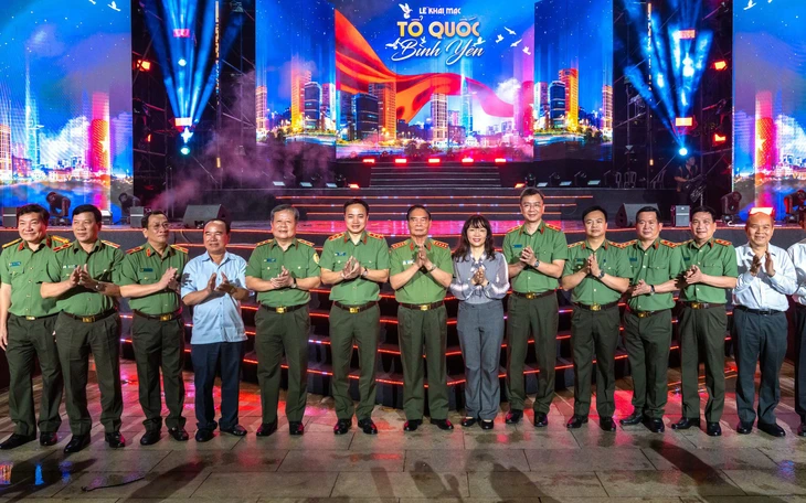 Hành trình “Tôi yêu Tổ quốc tôi” đến Huế - Ảnh 4.