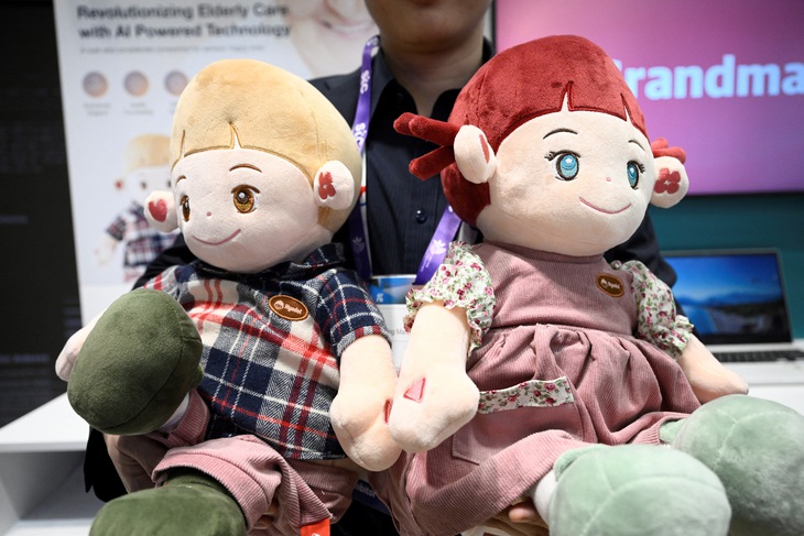 Búp bê AI trở thành bạn tâm giao của người già Hàn Quốc cô đơn - Ảnh 3. Búp bê AI trở thành bạn tâm giao của người già Hàn Quốc cô đơn - Ảnh 3.