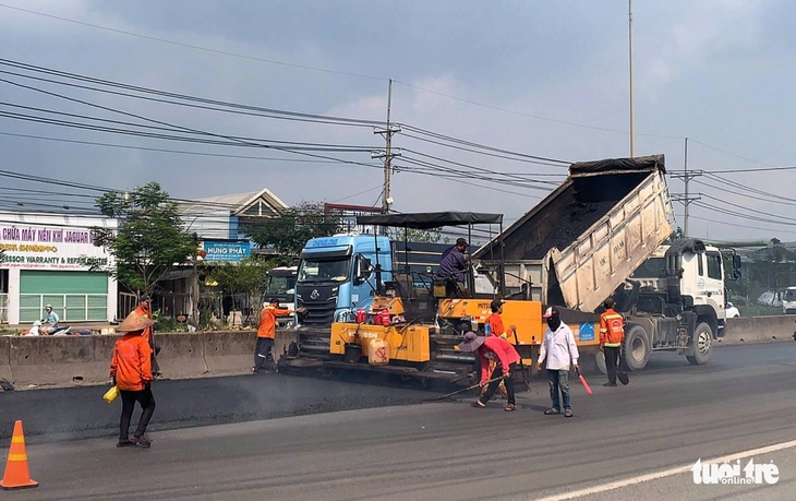 Vụ sửa chữa quốc lộ 51: Chủ tịch TP Đồng Nai yêu cầu kiểm tra hiện trạng thi công - Ảnh 3.