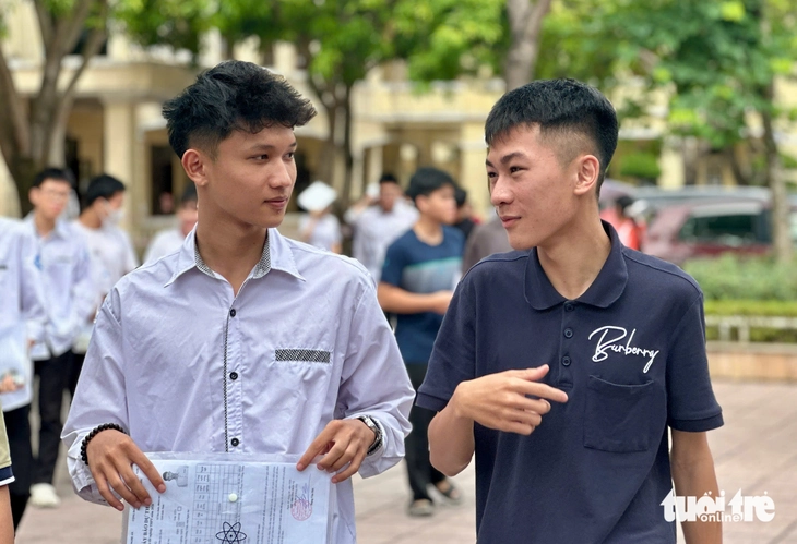 - Ảnh 1. đề văn - Ảnh 7.