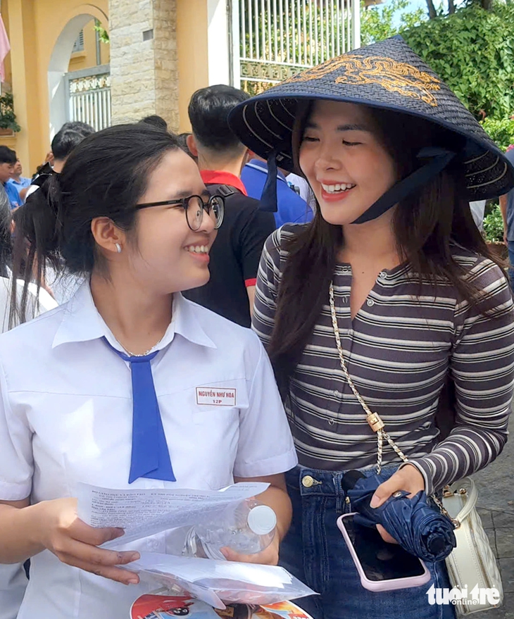 ‘Bình tĩnh thi nha con, không có gì phải áp lực’ - Ảnh 11.