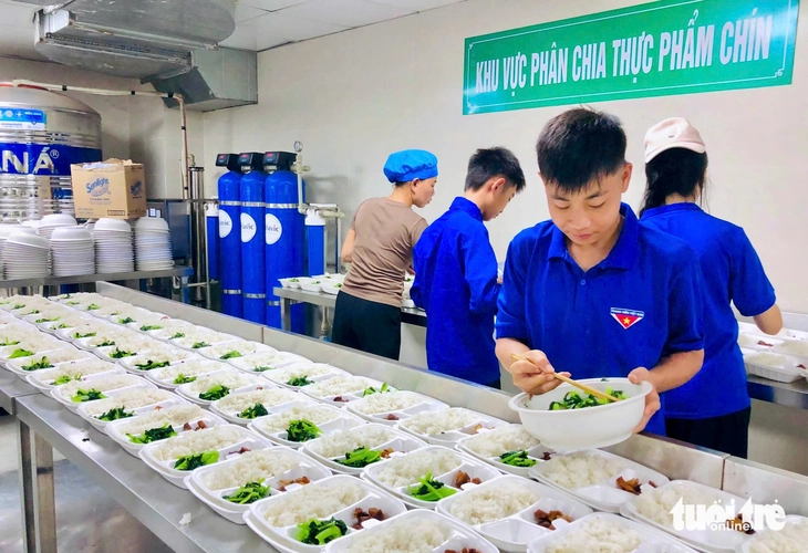 Ấm áp qua mùa thi cùng những vòng tay yêu thương - Ảnh 2. mùa thi - Ảnh 5.