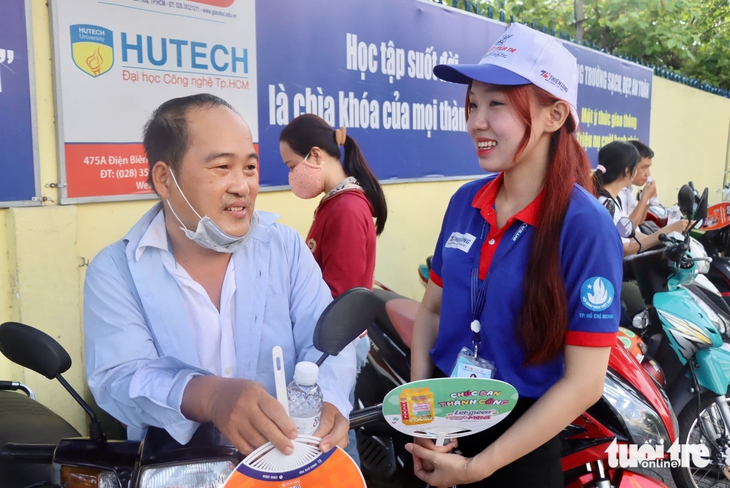 Ấm áp qua mùa thi cùng những vòng tay yêu thương - Ảnh 8. mùa thi - Ảnh 15.