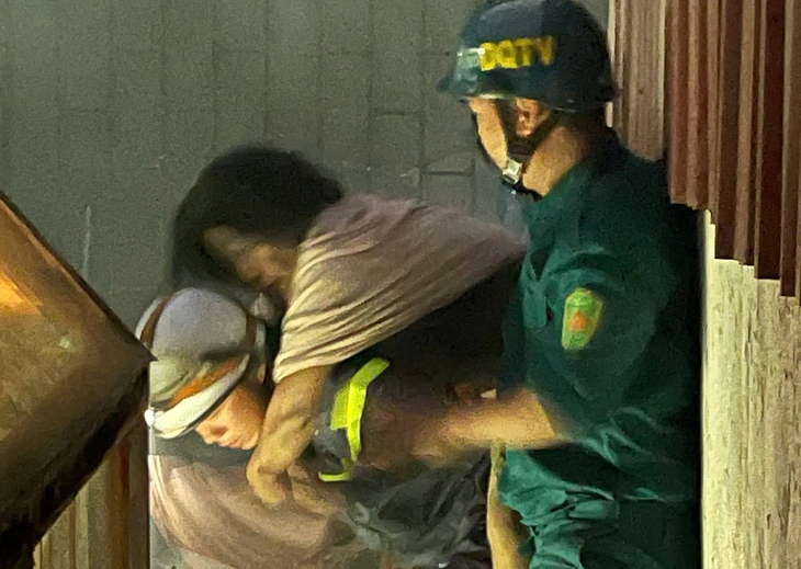 cháy nhà - Ảnh 1.