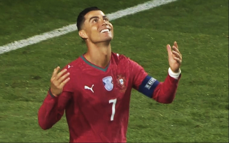 Cảnh sát, quân đội túc trực quanh sân tập tuyển Hàn Quốc trước World Cup 2026 - Ảnh 3.