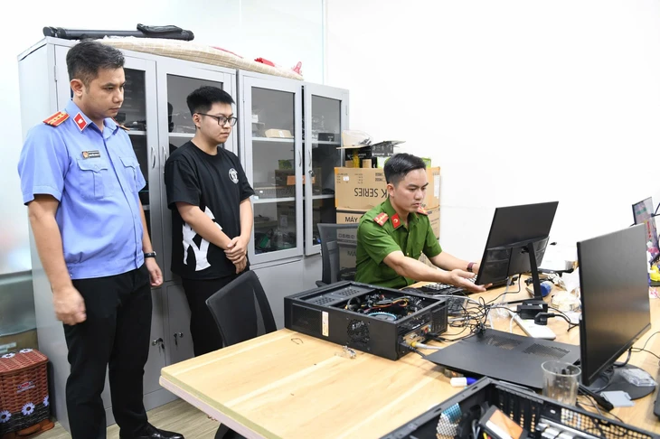Khởi tố vụ án đầu tiên trên cả nước liên quan dùng Windows và Microsoft Office lậu - Ảnh 3.