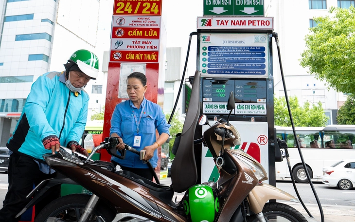 15 ngày sử dụng, lượng tiêu thụ xăng sinh học tăng 'bất ngờ' - Ảnh 2.