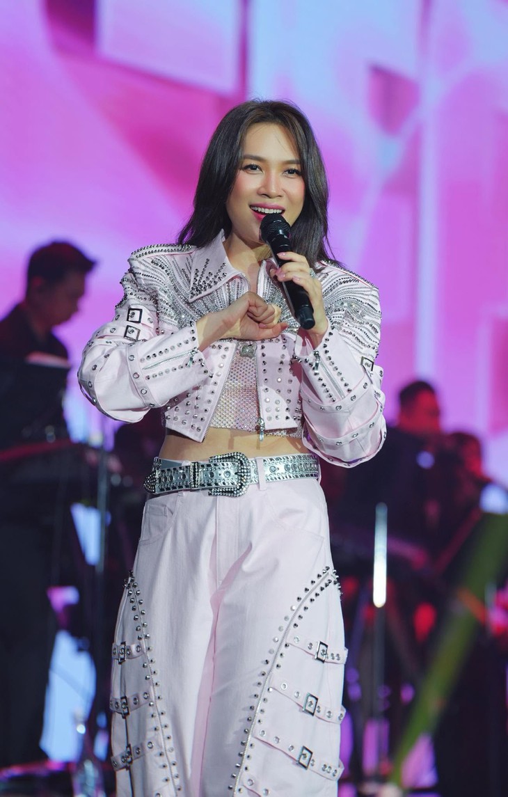 Mỹ Tâm  - Ảnh 2.