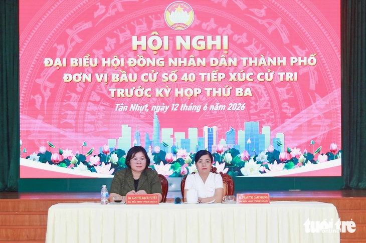 Phó bí thư Thành ủy TP.HCM tiếp xúc cử tri bốn xã khu vực Bình Chánh - Ảnh 2.