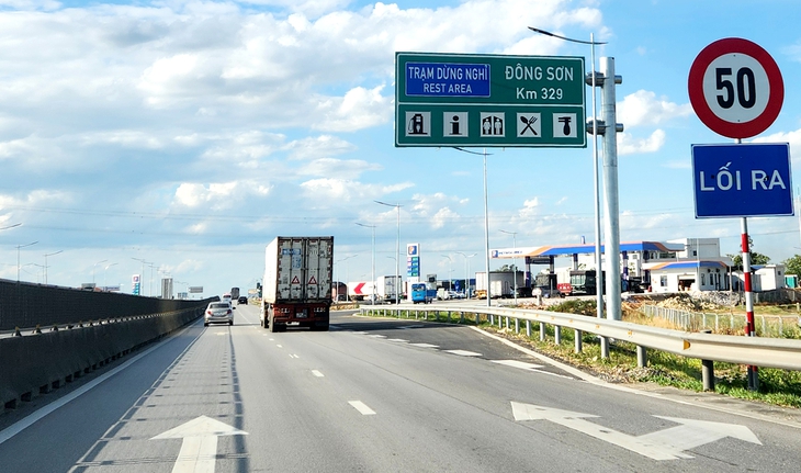 trạm dừng nghỉ - Ảnh 1.