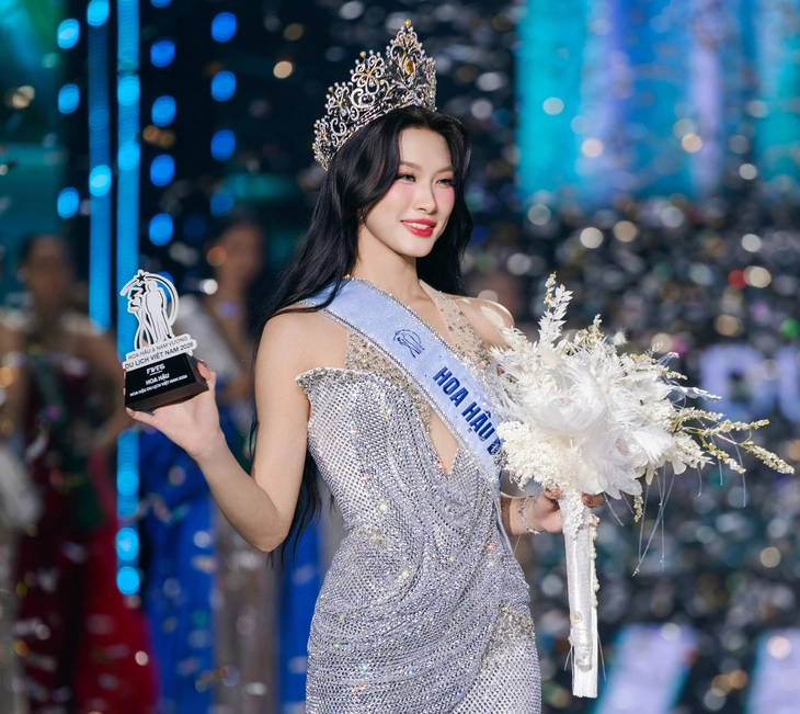 Trước ồn ào, Hoa hậu & Nam vương Du lịch Việt Nam xin lỗi - Ảnh 1. Hoa hậu - Ảnh 1.