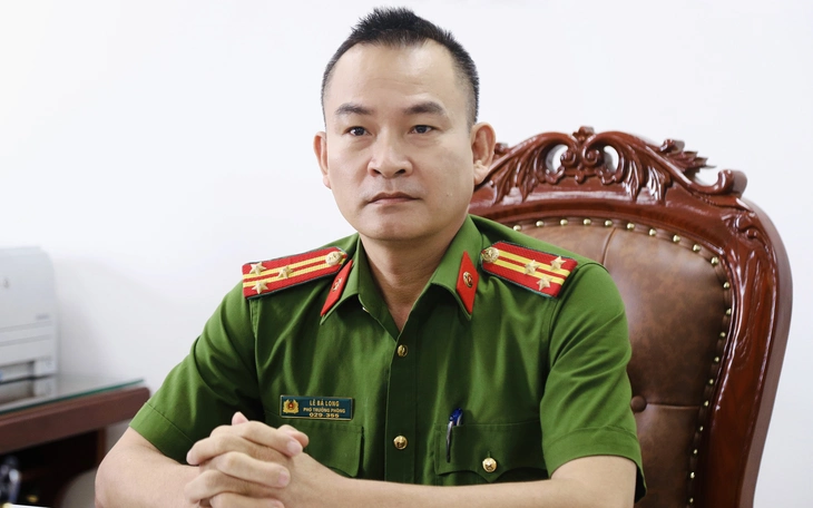 Bắt 5 người ở TP.HCM bán thuốc lá điện tử chứa ma túy etomidate - Ảnh 5.