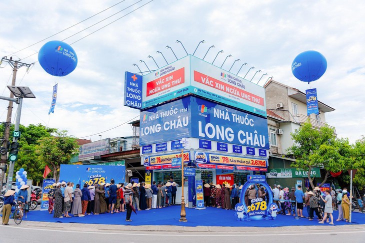Long Châu mở rộng 2.678 nhà thuốc khắp cả nước, tiếp cận chăm sóc sức khỏe cho hàng triệu người - Ảnh 5.
