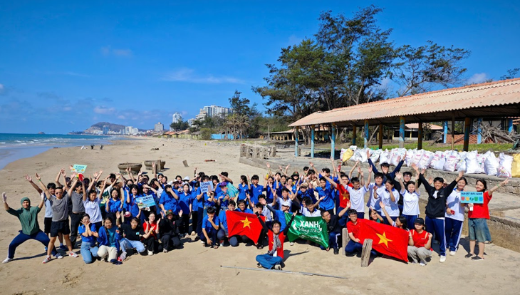 Nam sinh Việt giành học bổng gần 10 tỷ đồng tại NYU Abu Dhabi - Ảnh 3. học bổng - Ảnh 2.
