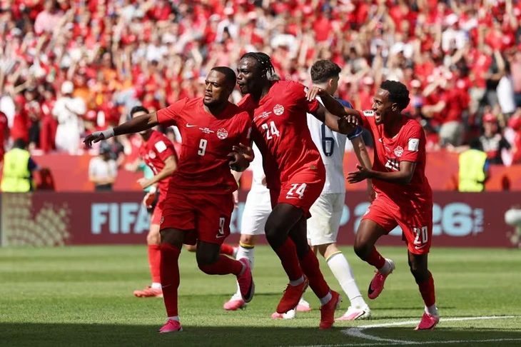 Chủ nhà Canada vất vả cầm hòa Bosnia và Herzegovina ngày ra quân World Cup 2026 - Ảnh 1.