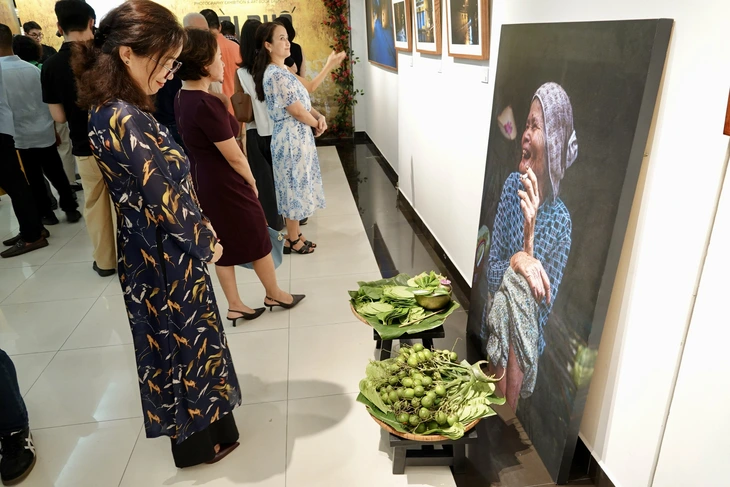 Nguyễn Việt Dzũng kể chuyện Hội An bằng những góc phố ít người thấy - Ảnh 5. Nguyễn Việt Dzũng - Ảnh 5.