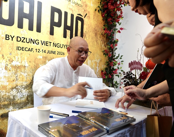 Nguyễn Việt Dzũng kể chuyện Hội An bằng những góc phố ít người thấy - Ảnh 2. Nguyễn Việt Dzũng - Ảnh 2.