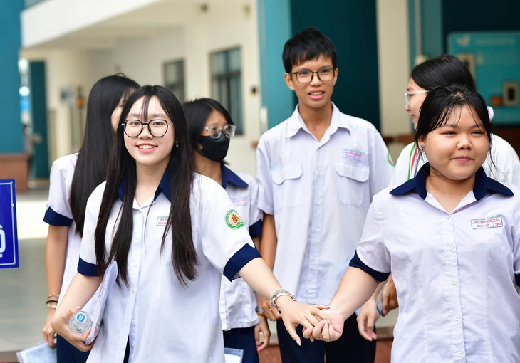 Thi tốt nghiệp THPT 2026: Điểm thi sẽ tăng hay giảm? - Ảnh 2. Điểm thi - Ảnh 2.