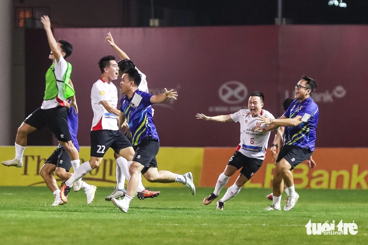 Patrik Lê Giang nghẹn ngào sau chức vô địch Cúp quốc gia 2025 - 2026 - Ảnh 1.