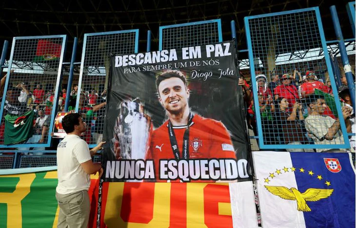 Bồ Đào Nha sẽ vinh danh Jota bằng những chiếc vòng đeo tay đặc biệt tại World Cup 2026 - Ảnh 1.