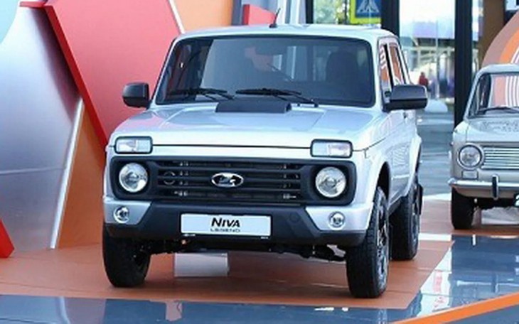 Lada Niva từng bán tháo ở Việt Nam có bản 'chân voi' siêu hiếm - Ảnh 4.