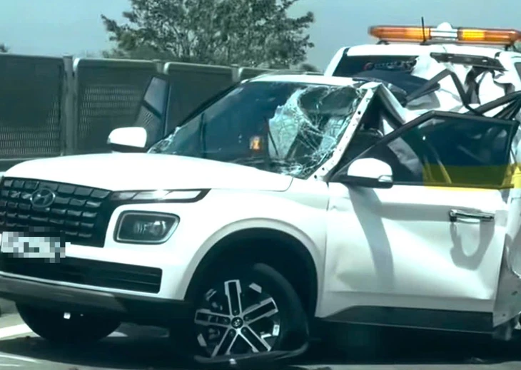 Khởi tố tài xế gây tai nạn trên cao tốc Cam Lâm - Vĩnh Hảo khiến 2 người chết - Ảnh 1. khởi tố - Ảnh 1.