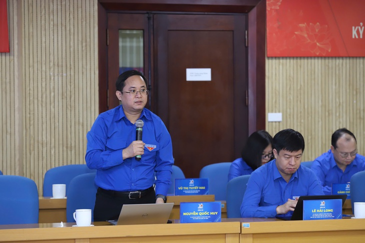 Đại hội Đoàn Thanh niên, biểu quyết trên app, không nhận hoa chúc mừng - Ảnh 2.