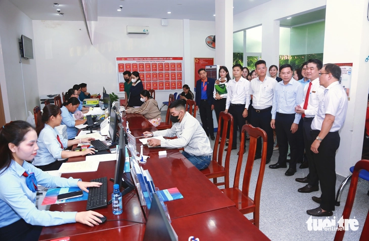 Mô hình 'Một cửa kinh doanh số' tại Củ Chi giúp người dân thủ tục gì? - Ảnh 1.