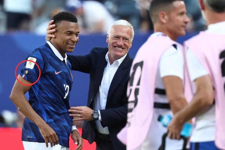 Vì sao trang phục Mbappe có điểm khác đồng đội ở World Cup 2026? - Ảnh 1.