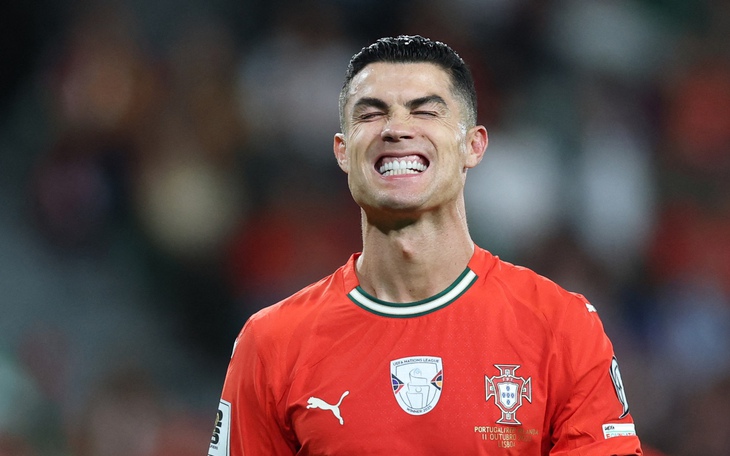 Ronaldo đá chính hay dự bị? - Ảnh 2.