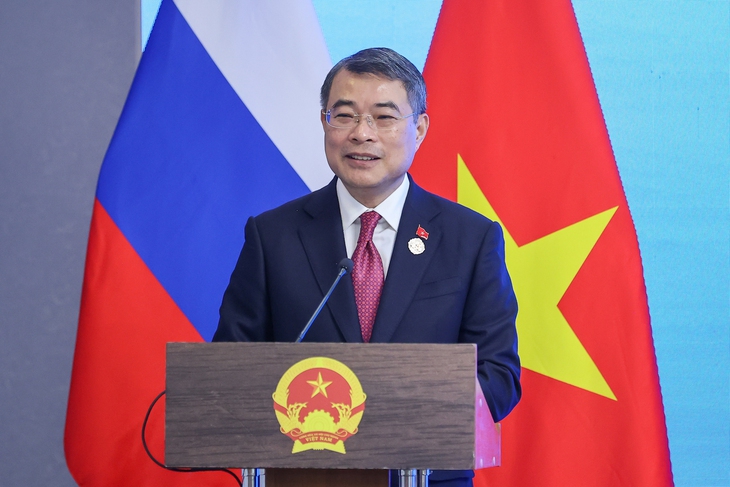 Thủ tướng mong doanh nhân người Việt tại Nga trở thành cầu nối cho hai nền kinh tế - Ảnh 1.