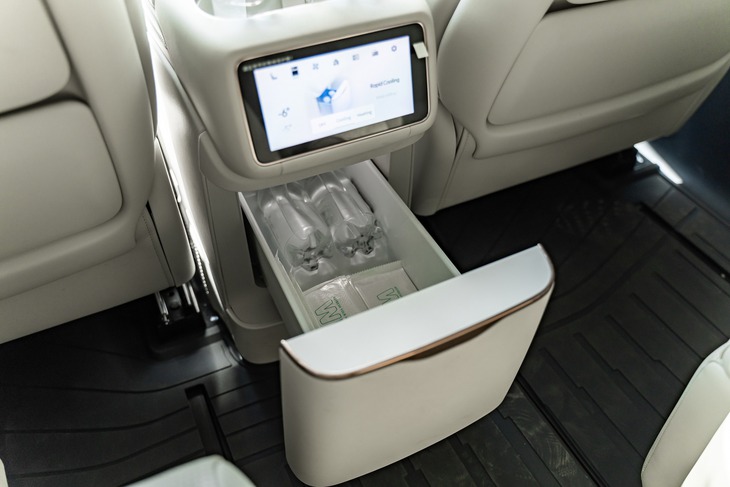 Lynk & Co 900 ra mắt Việt Nam: Giá 3,069 tỉ, không xăng chạy 170km, hai màn 30inch - Ảnh 14.