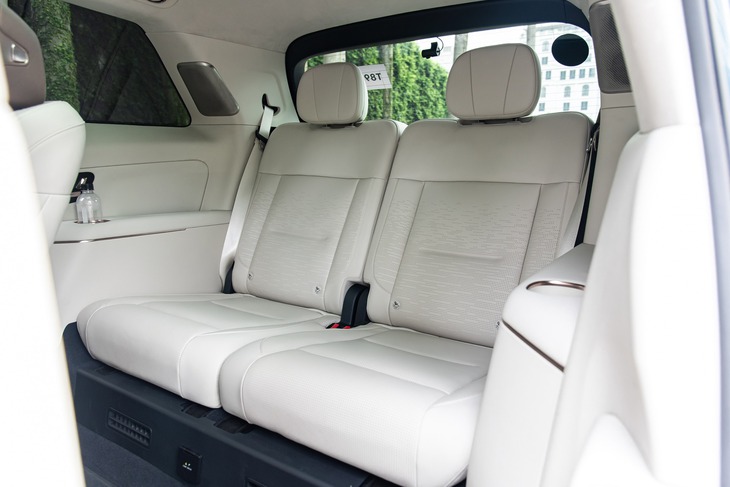 Lynk & Co 900 ra mắt Việt Nam: Giá 3,069 tỉ, không xăng chạy 170km, hai màn 30inch - Ảnh 16.