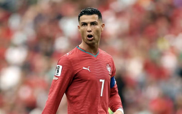 Ronaldo bị chấm thấp điểm nhất trong đội hình của Bồ Đào Nha - Ảnh 3.