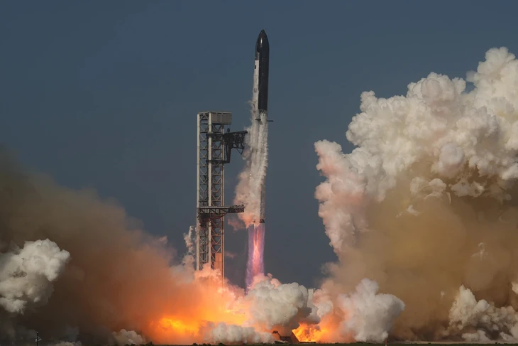 Vốn hóa SpaceX vượt cả Microsoft và Amazon trước kết phiên - Ảnh 1.