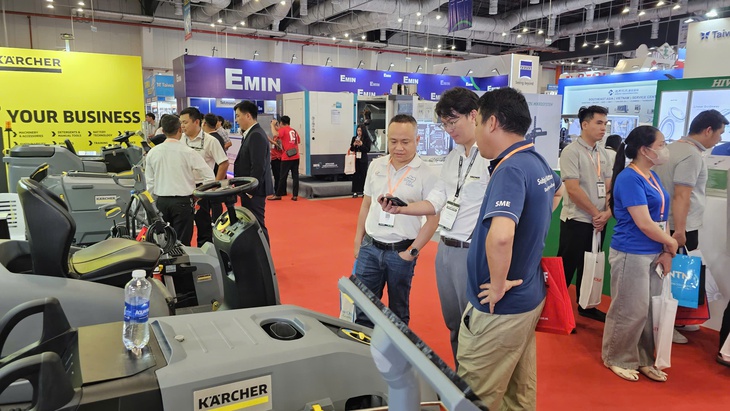 Từ điện toán đám mây, AI đến robot 100% nhựa, doanh nghiệp tìm lời giải tăng năng suất - Ảnh 4.