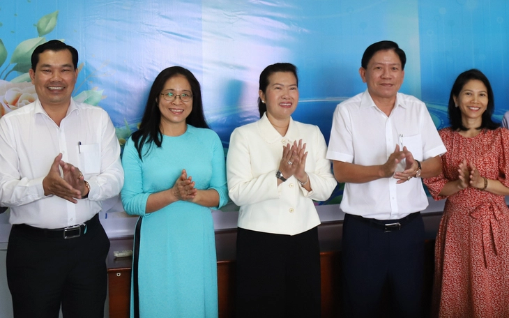 Lãnh đạo Thành ủy Cần Thơ đặt hàng báo chí về tin, bài có đầu tư, chiều sâu - Ảnh 1.