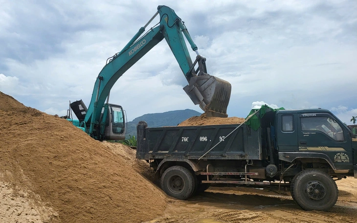Vụ doanh nghiệp khai thác khoáng sản ‘tính chạy làng’, xin phá sản: Duyệt đóng cửa mỏ - Ảnh 4.