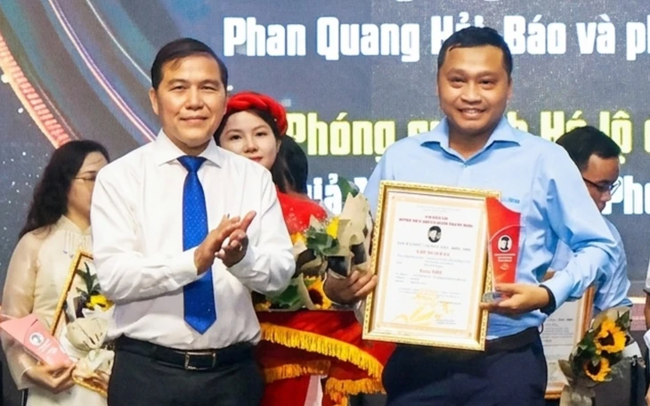 Báo Tuổi Trẻ dành giải nhất Giải báo chí Hải Triều TP Huế  - Ảnh 2.