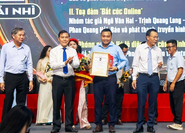 Báo Tuổi Trẻ đoạt 2 giải nhì, 1 giải ba, 1 khuyến khích Giải báo chí Huỳnh Thúc Kháng, thành phố Đà Nẵng - Ảnh 3.