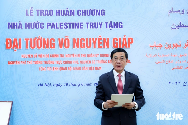Palestine truy tặng Đại tướng Võ Nguyên Giáp huân chương cao quý nhất - Ảnh 2. Palestine truy tặng Đại tướng Võ Nguyên Giáp huân chương cao quý nhất - Ảnh 2.