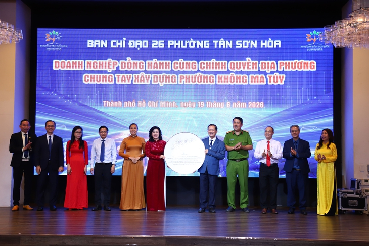 Phường Tân Sơn Hòa đồng hành cùng doanh nghiệp xây dựng phường không ma túy - Ảnh 1.