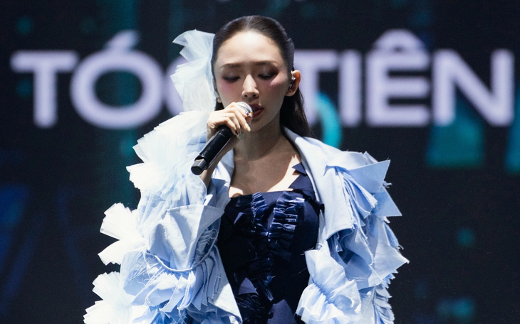 Vanessa Pulgarín hóa ‘nữ thần ánh sáng’ trong show diễn của Nguyễn Minh Tuấn - Ảnh 8.